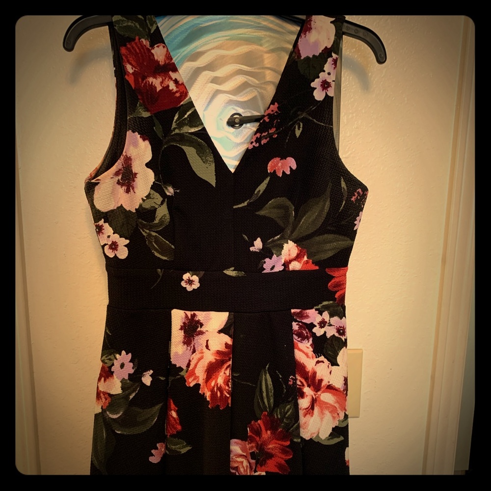 🎁3/$15🎁 💞Sexy High-Lo Floral Print Summer Dress